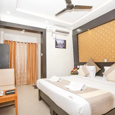 Aishwarya Le Royal Hotel Mysore Exterior photo